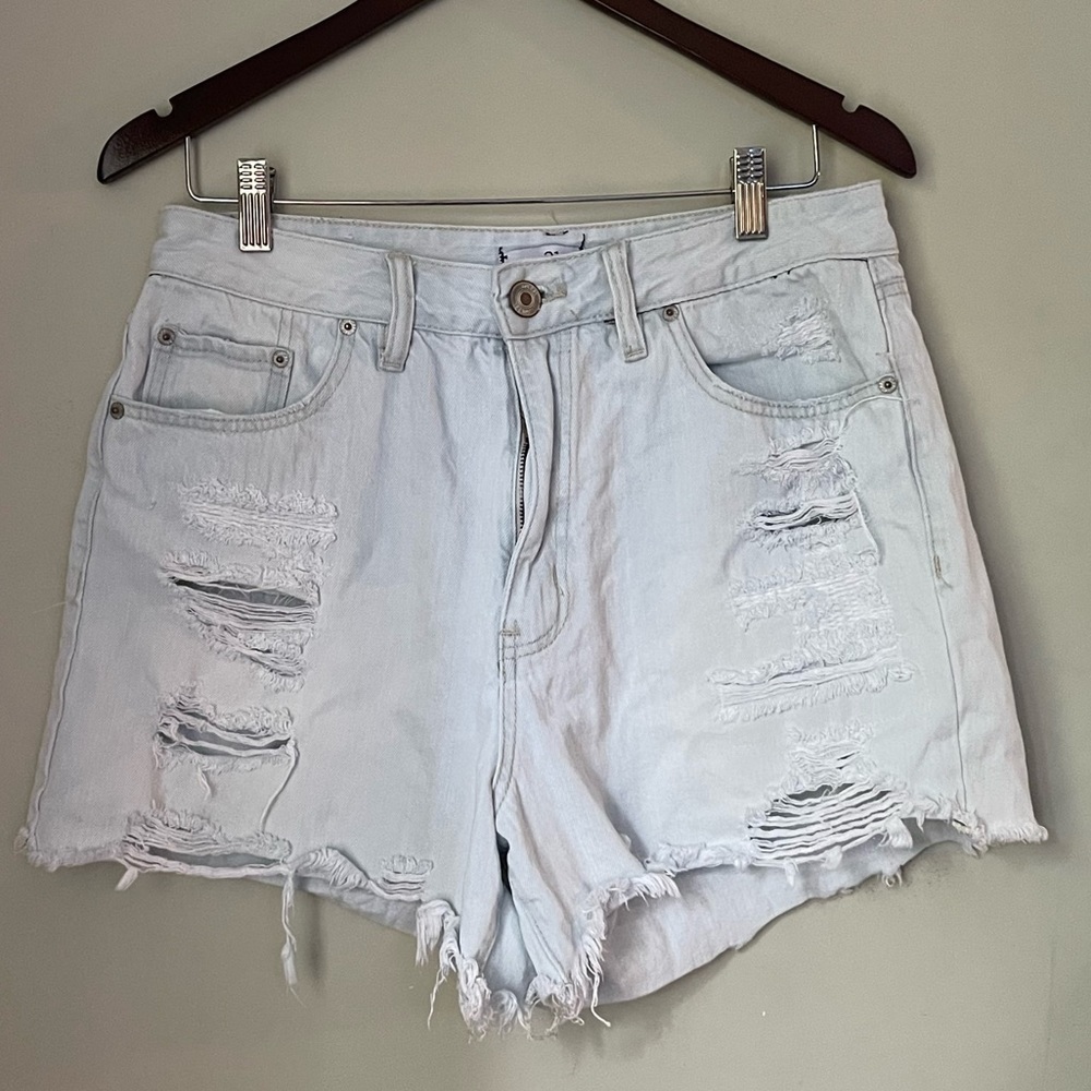 Rue 21 | Light Wash Denim Distressed Cut offs | size 14